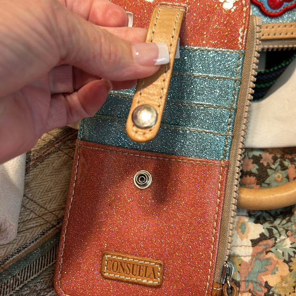 2 Dif sides Consuela Adrian Glitter Luncheon crossbody with matching card/wallet - Picture 16 of 16